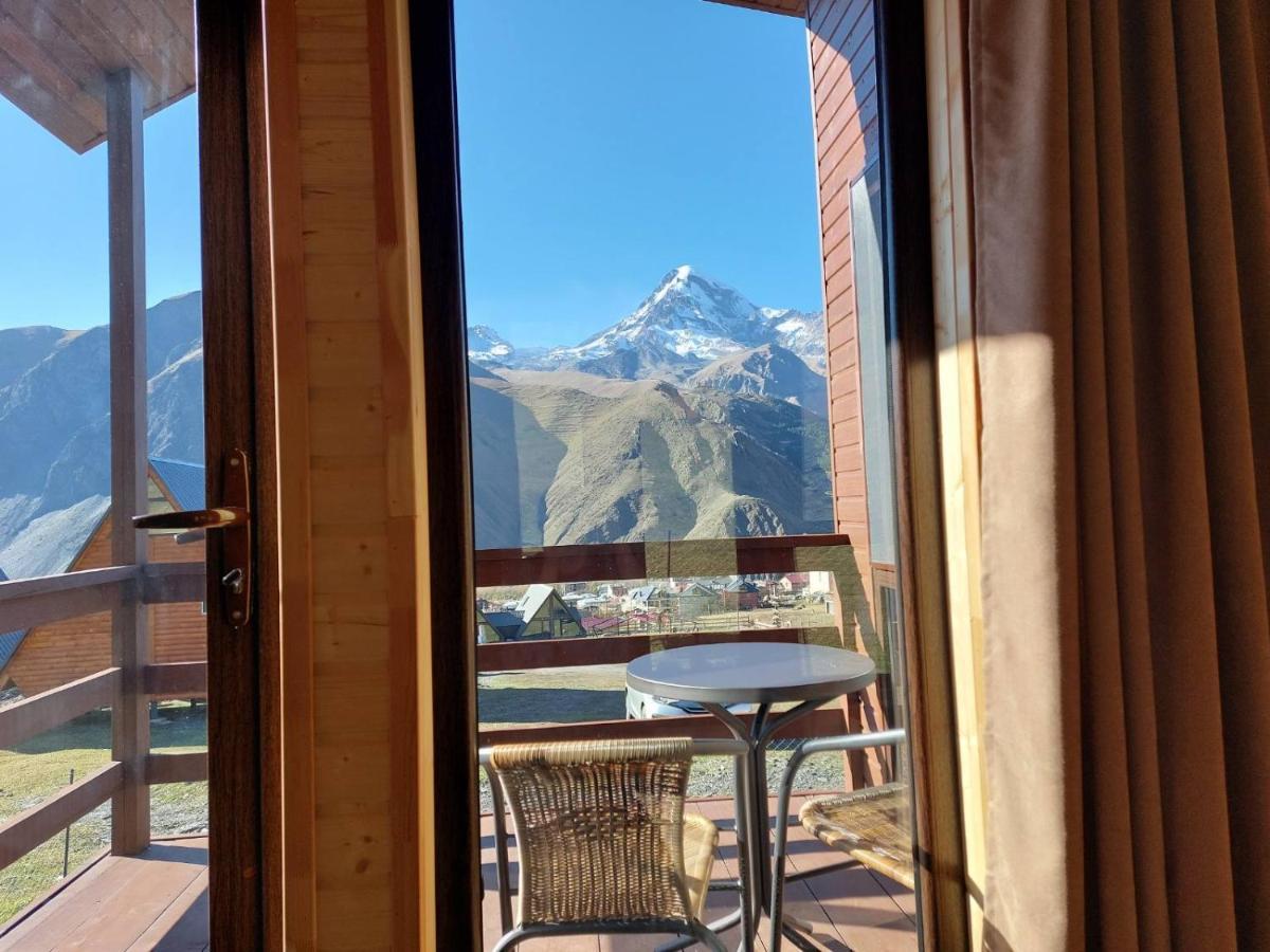 Kazbegi Twins Hotel Exterior photo